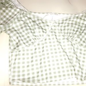 Green checkered puffy sleeve crop top